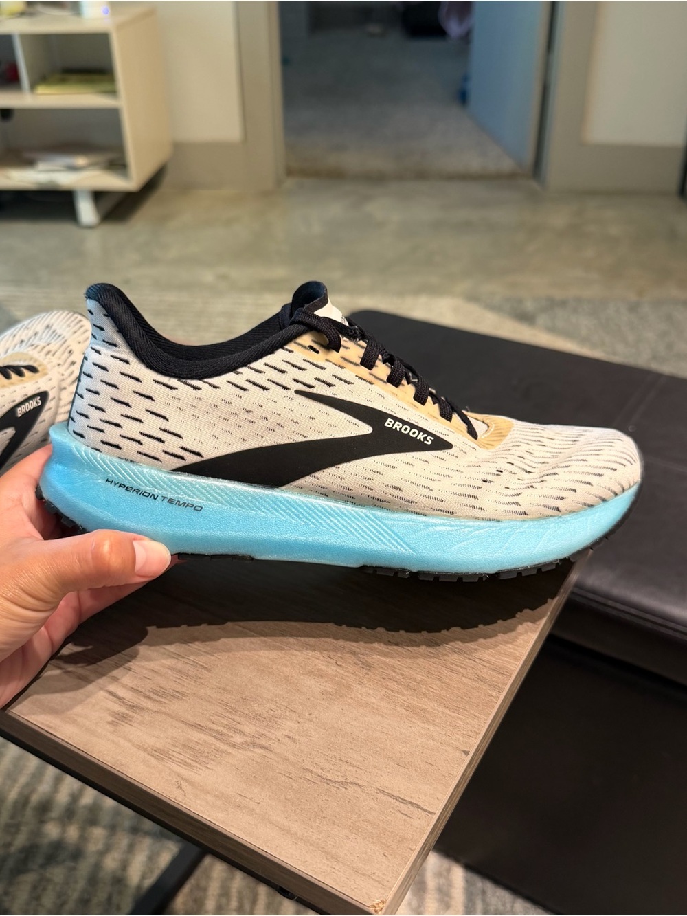 Brooks Womens Tempo Trainer Shoes - Size 7